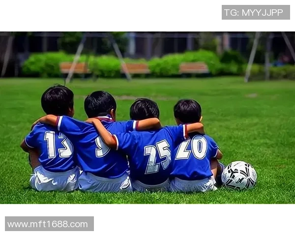 团结抗疫足球明星齐心协力共克新型肺炎疫情挑战